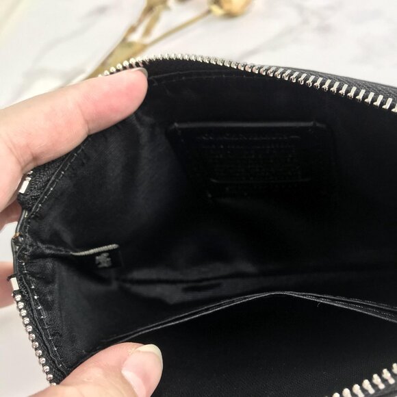 Coach X Peanuts Corner Zip Wristlet Wallet With Snoopy & Woodstock - Picture 9 of 10